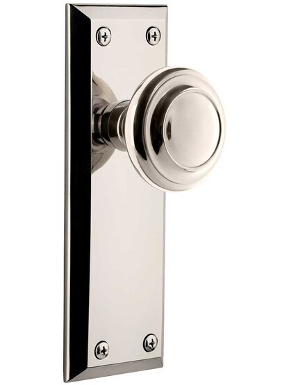 Grandeur Fifth-Avenue Door Set with Circulaire Knobs in Polished Nickel.